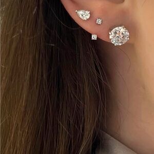 Frankie U hoop solid white gold and diamonds piercing